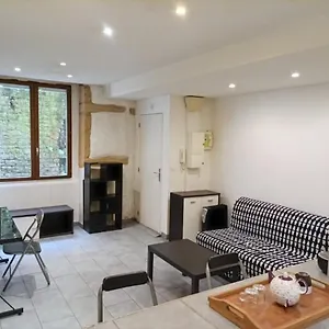 Appartement Charmant studio à la Croix Rousse avec patio, Lyon